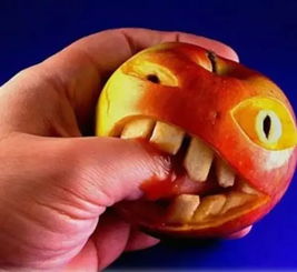 歐美嘉 跪了 這是什么鬼 食物竟然還能這么玩